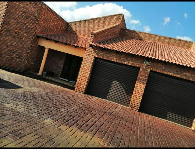 4 BEDROOM PROPERTY TO RENT IN STRUBENVALE